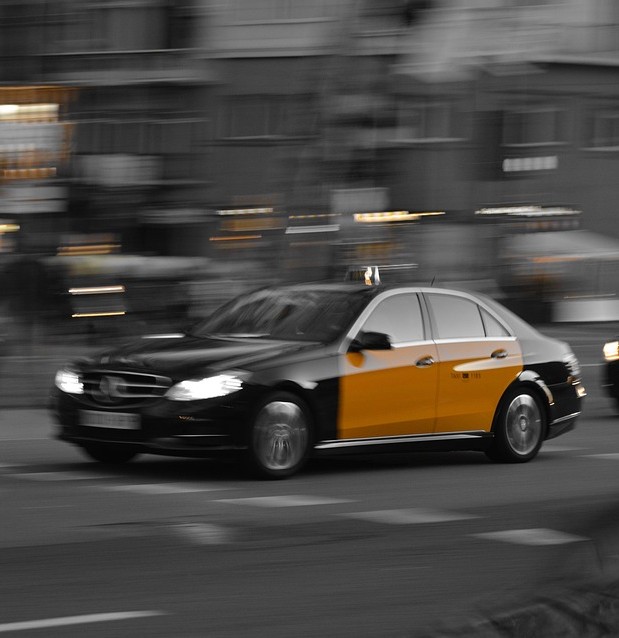 taxi 1681560 960 720